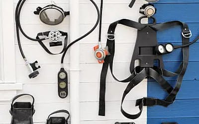 🧰 Les indispensables du plongeur : que mettre dans sa valise avant de partir ?